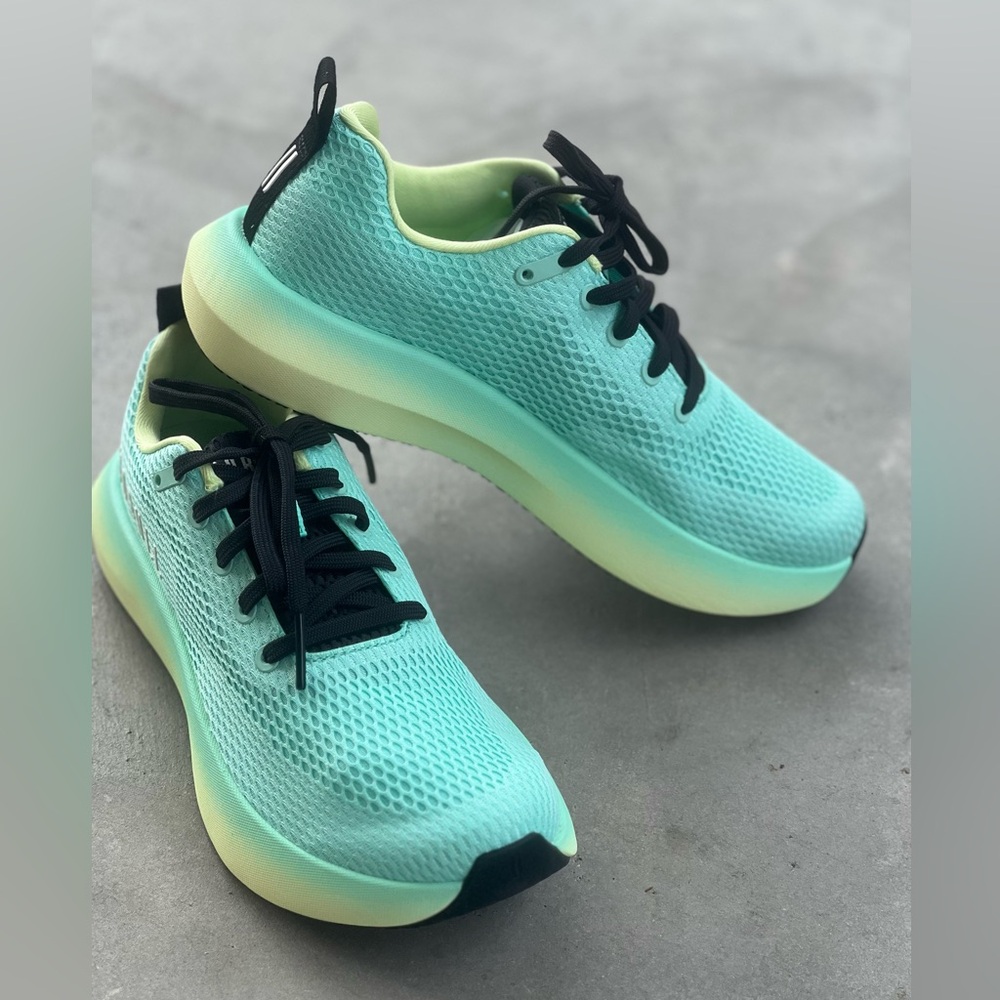 NOBULL DRIVE 2 LIGHTWEIGHT HYBRID TRAINING SHOE SNEAKER 9.5W/8M Lagoon Pear